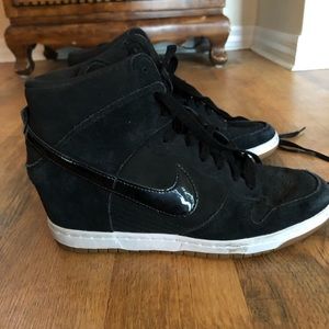 Nike Dunk Sky Hi essentials size 8 women’s